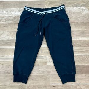 Lululemon  capris joggers